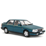 Laudoracing- Lancia Thema 8.32 1986, verde reflex  1:18