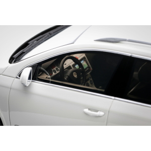 Ottomobile -  Volkwagen Passat (B6) R36 Variant Candy White 2008